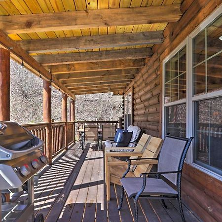 Gatlinburg Cabin With Loft And Game Room 1 Mi To Town 外观 照片