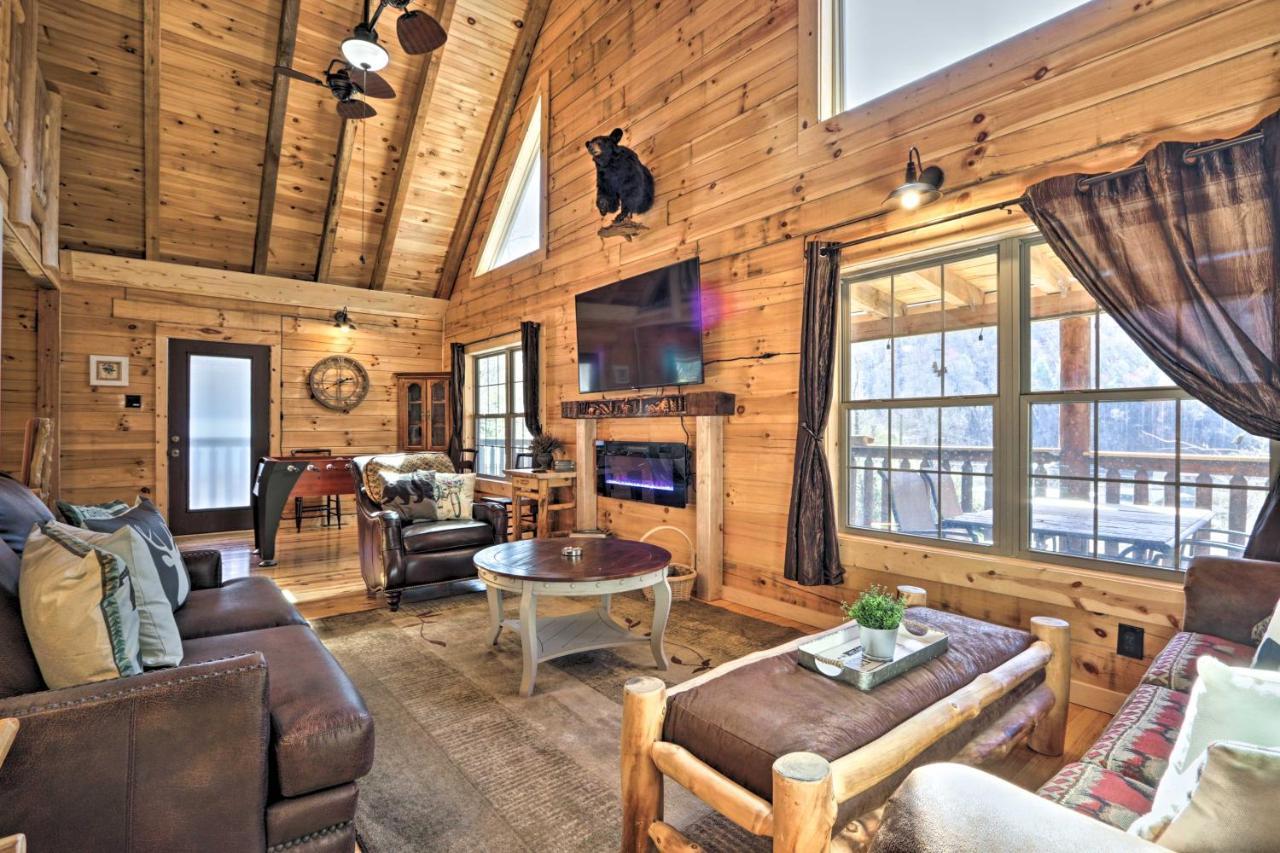 Gatlinburg Cabin With Loft And Game Room 1 Mi To Town 外观 照片
