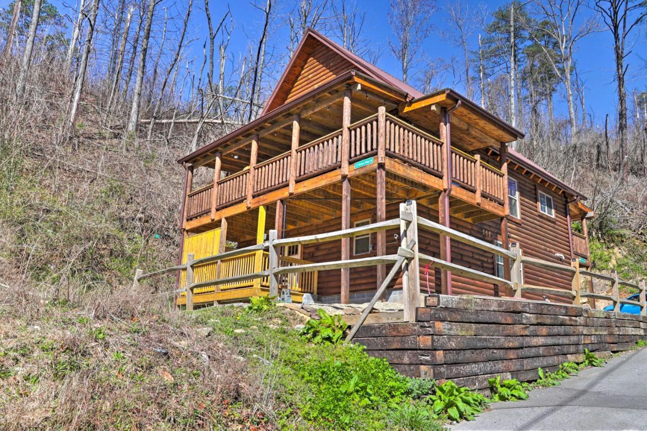 Gatlinburg Cabin With Loft And Game Room 1 Mi To Town 外观 照片