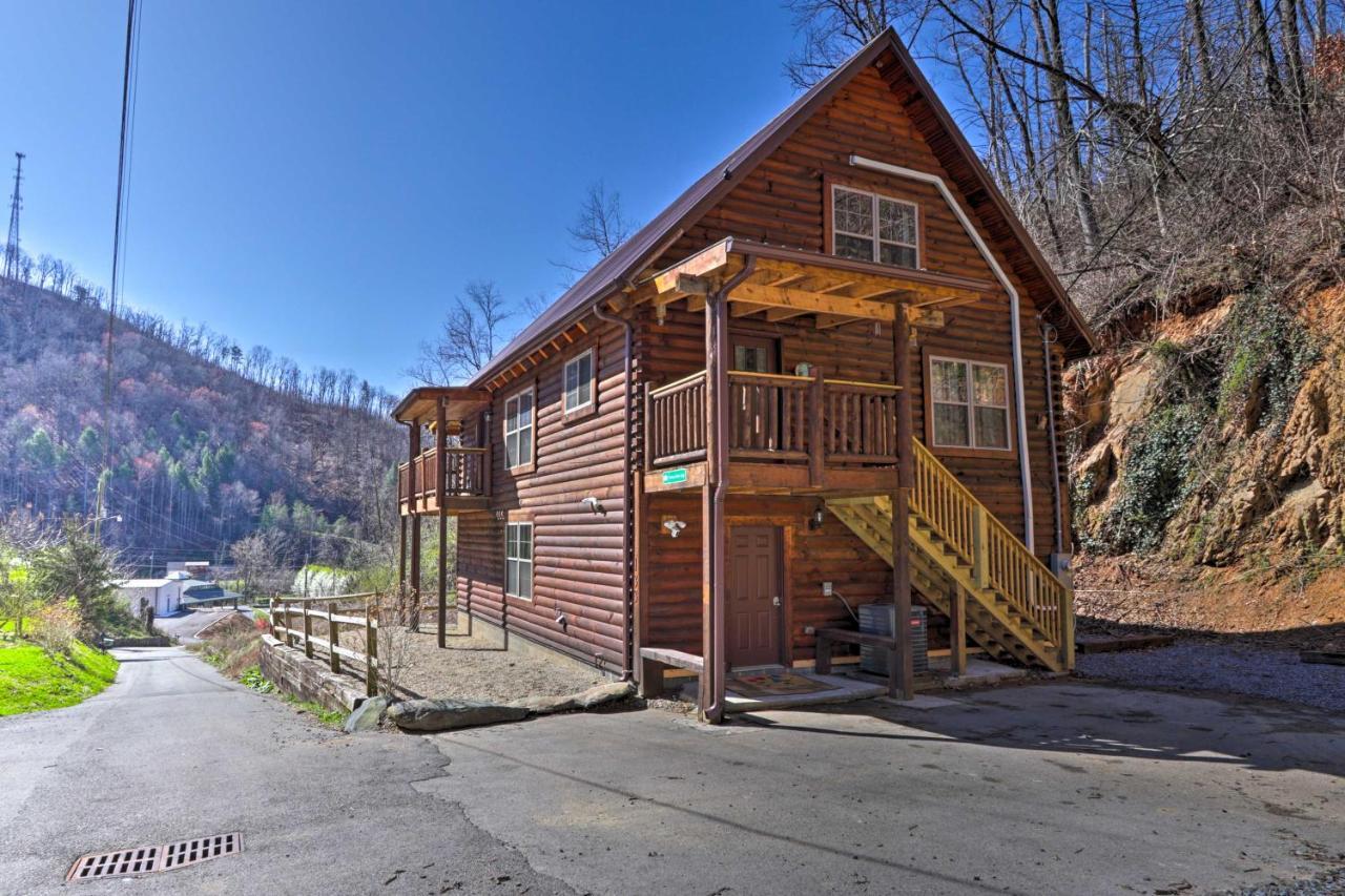 Gatlinburg Cabin With Loft And Game Room 1 Mi To Town 外观 照片
