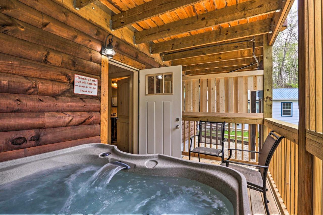 Gatlinburg Cabin With Loft And Game Room 1 Mi To Town 外观 照片